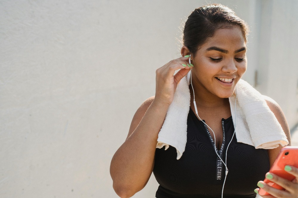 Hardlopen met muziek in: wel of niet doen?